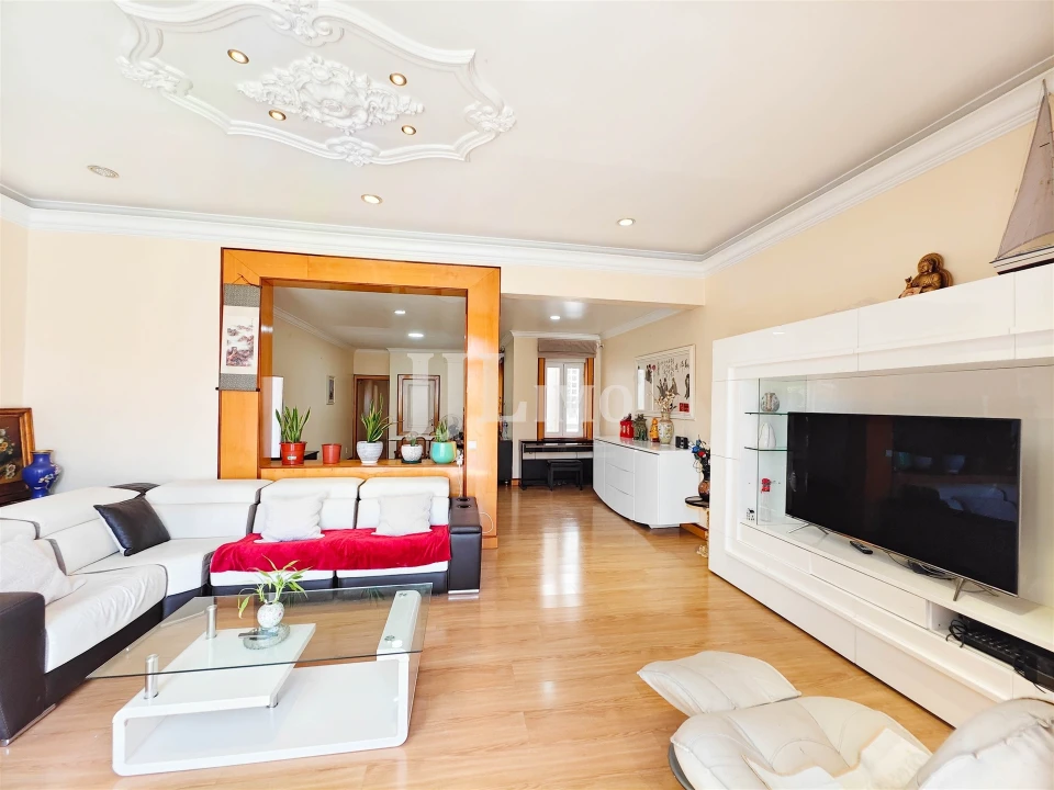 Apartamento T5 para Venda em Arroios Foto 4