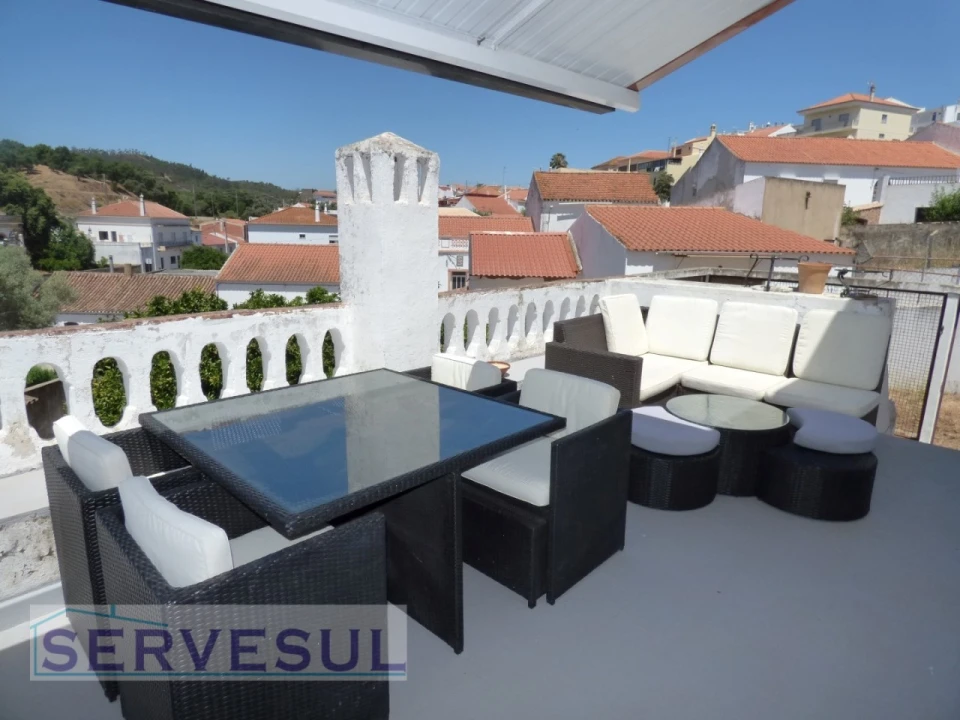 Moradia T3 para Venda em São Marcos da Serra Foto 1