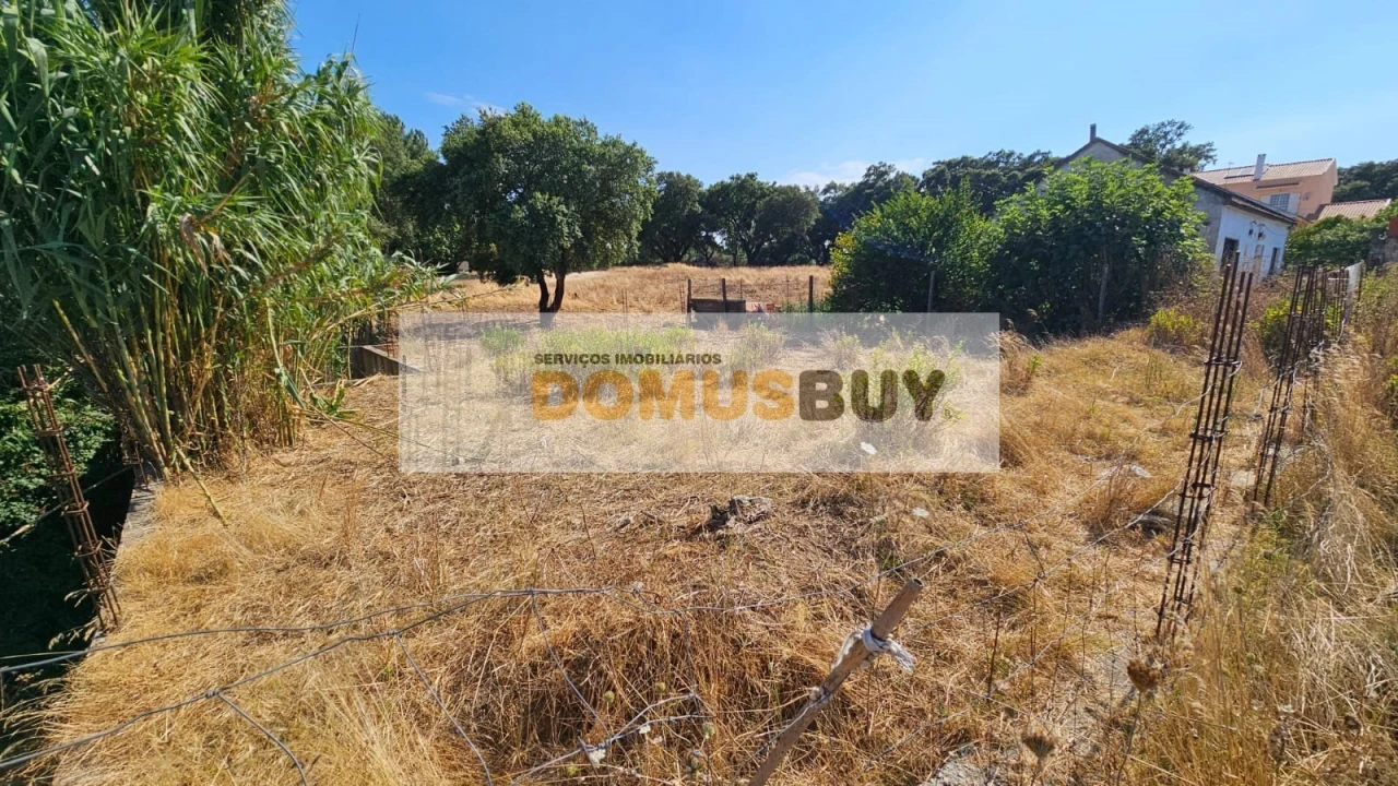 Terreno para Venda em Santo Antonio da Charneca Foto 2