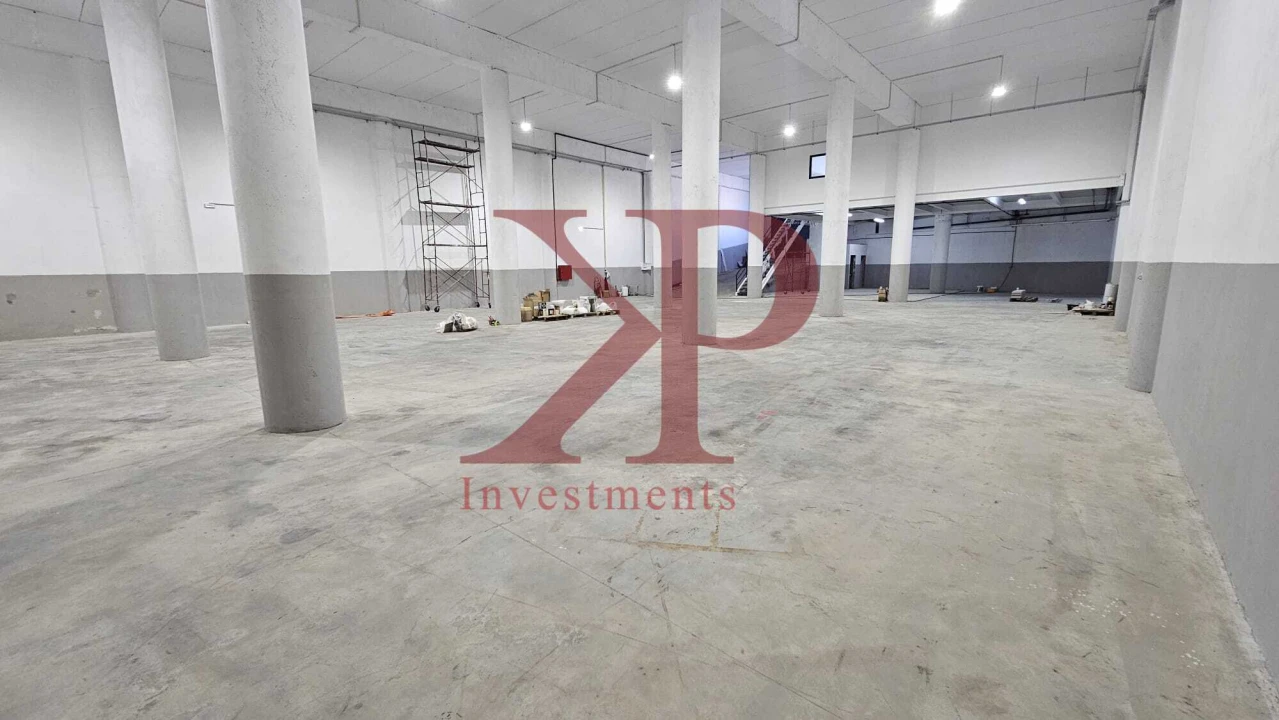 Armazém para Venda em Santo Tirso, Couto (Santa Cristina e São Miguel) e Burgães Foto 9