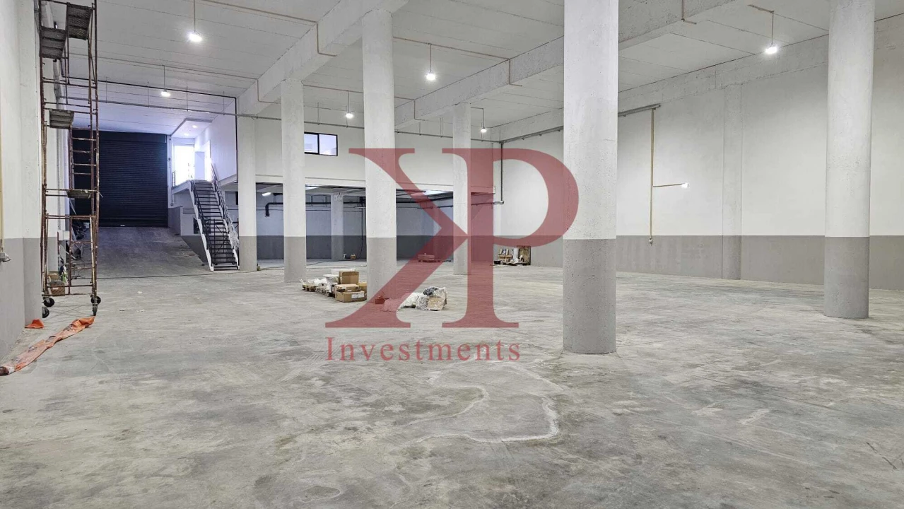 Armazém para Venda em Santo Tirso, Couto (Santa Cristina e São Miguel) e Burgães Foto 13