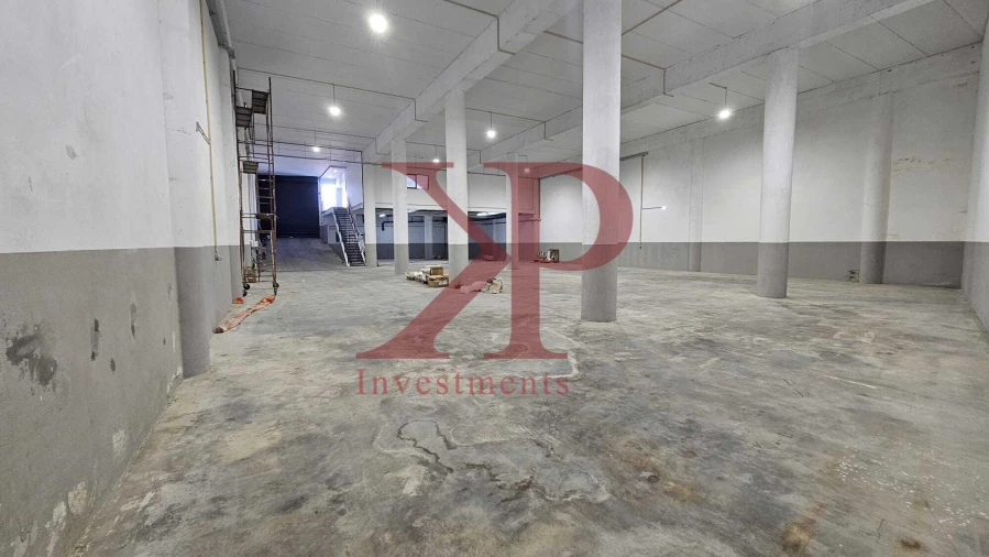 Armazém para Venda em Santo Tirso, Couto (Santa Cristina e São Miguel) e Burgães Foto 16