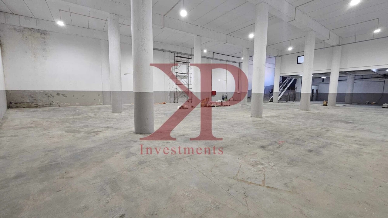 Armazém para Venda em Santo Tirso, Couto (Santa Cristina e São Miguel) e Burgães Foto 12