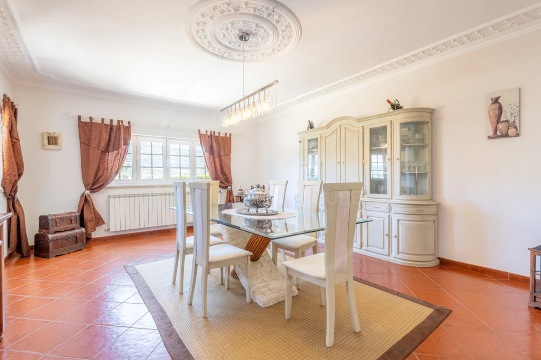 Moradia T4 para Venda em Bornes de Aguiar Foto 6