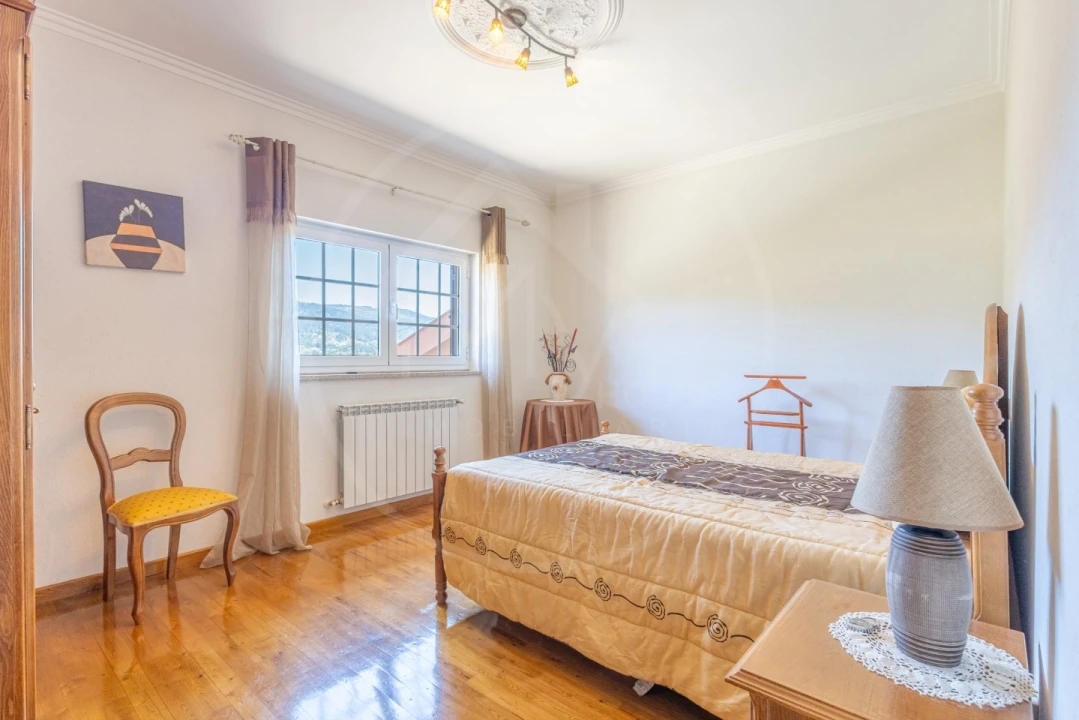 Moradia T4 para Venda em Bornes de Aguiar Foto 14