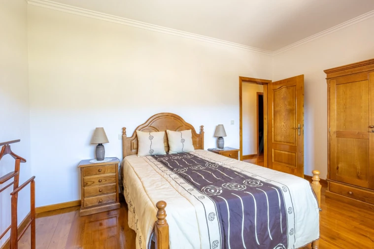 Moradia T4 para Venda em Bornes de Aguiar Foto 15