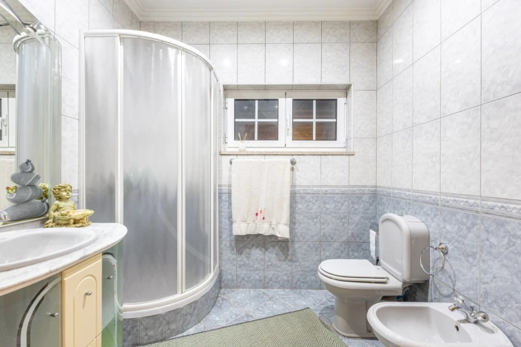 Moradia T4 para Venda em Bornes de Aguiar Foto 17