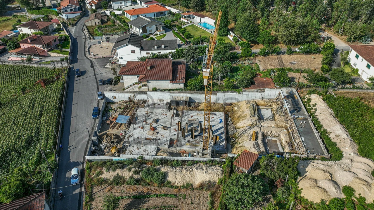 Moradia T3 para Venda em Lago Foto 19