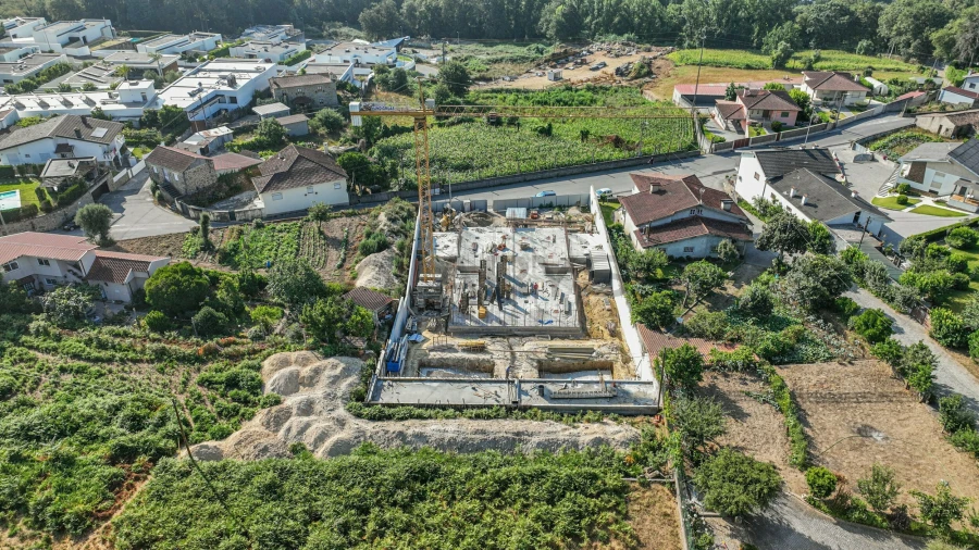 Moradia T3 para Venda em Lago Foto 18