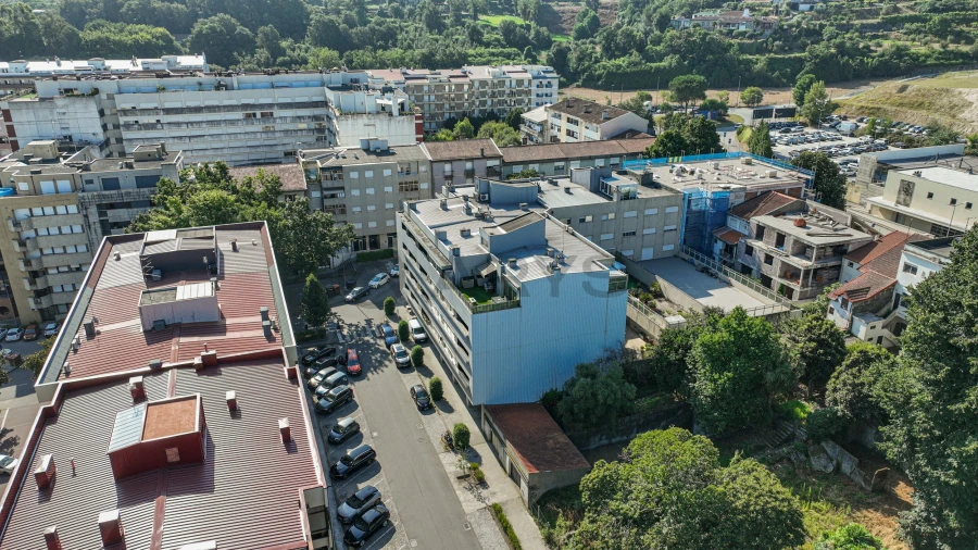 Loja para Venda em Urgezes Foto 5