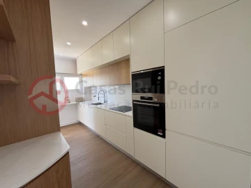 Apartamento T3 para Venda em Almada, Cova da Piedade, Pragal e Cacilhas