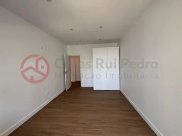 Apartamento T3 para Venda em Almada, Cova da Piedade, Pragal e Cacilhas
