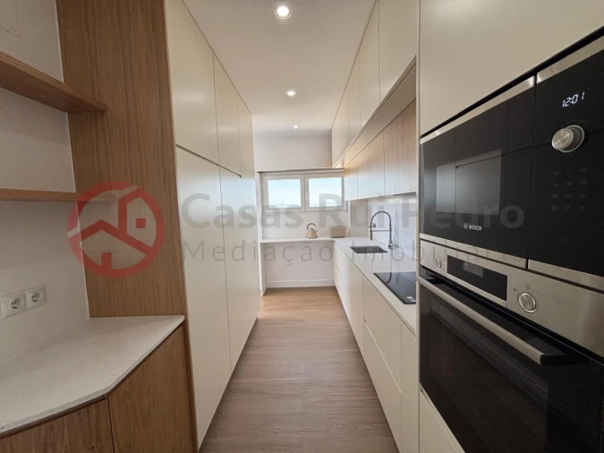 Apartamento T3 para Venda em Almada, Cova da Piedade, Pragal e Cacilhas Foto 6