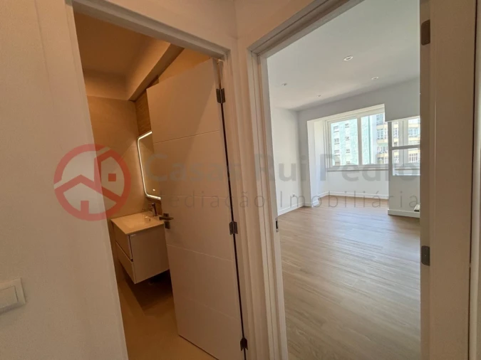 Apartamento T3 para Venda em Almada, Cova da Piedade, Pragal e Cacilhas Foto 20