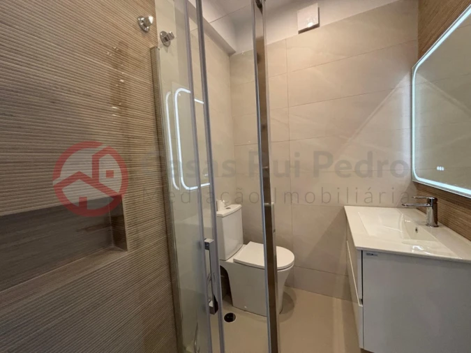 Apartamento T3 para Venda em Almada, Cova da Piedade, Pragal e Cacilhas Foto 23