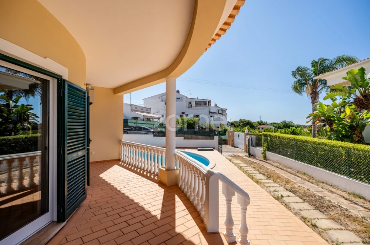 Moradia T3 para Venda em Albufeira e Olhos de Água Foto 18