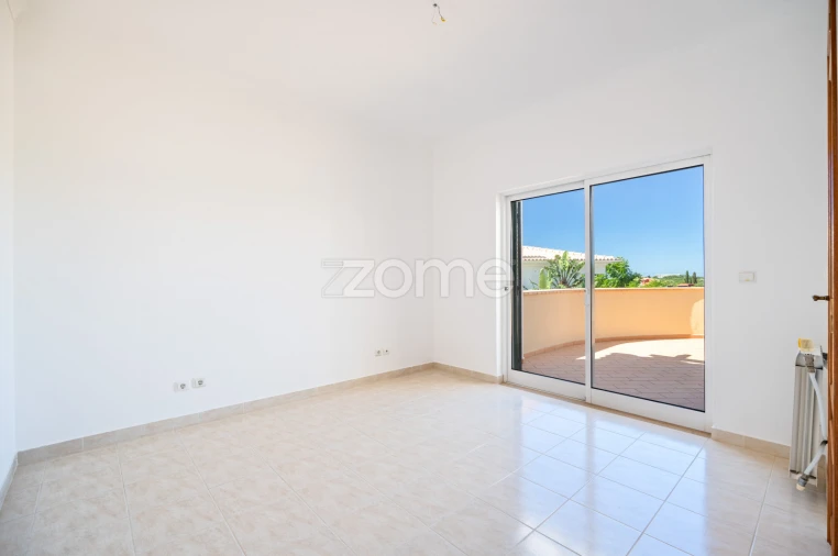 Moradia T3 para Venda em Albufeira e Olhos de Água Foto 23