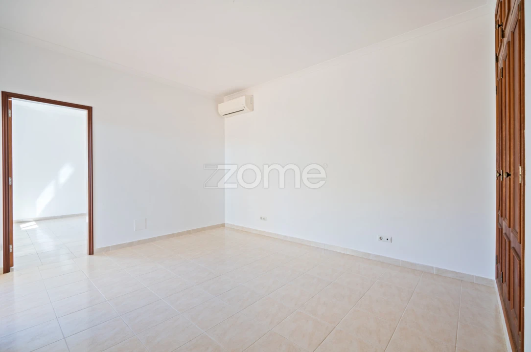 Moradia T3 para Venda em Albufeira e Olhos de Água Foto 14