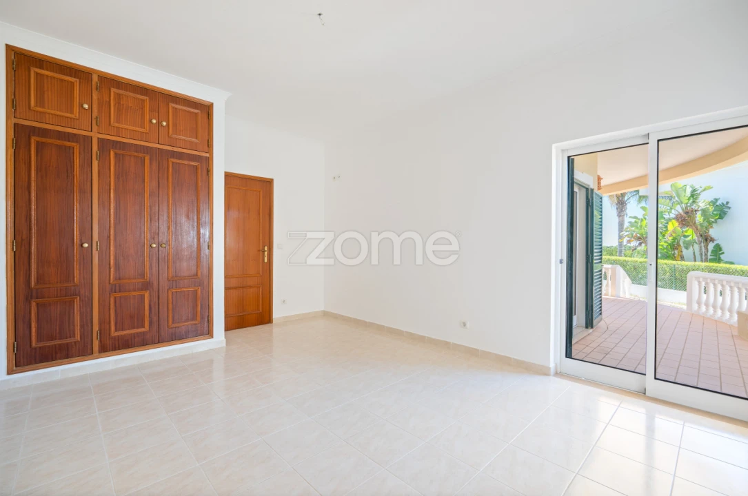 Moradia T3 para Venda em Albufeira e Olhos de Água Foto 15