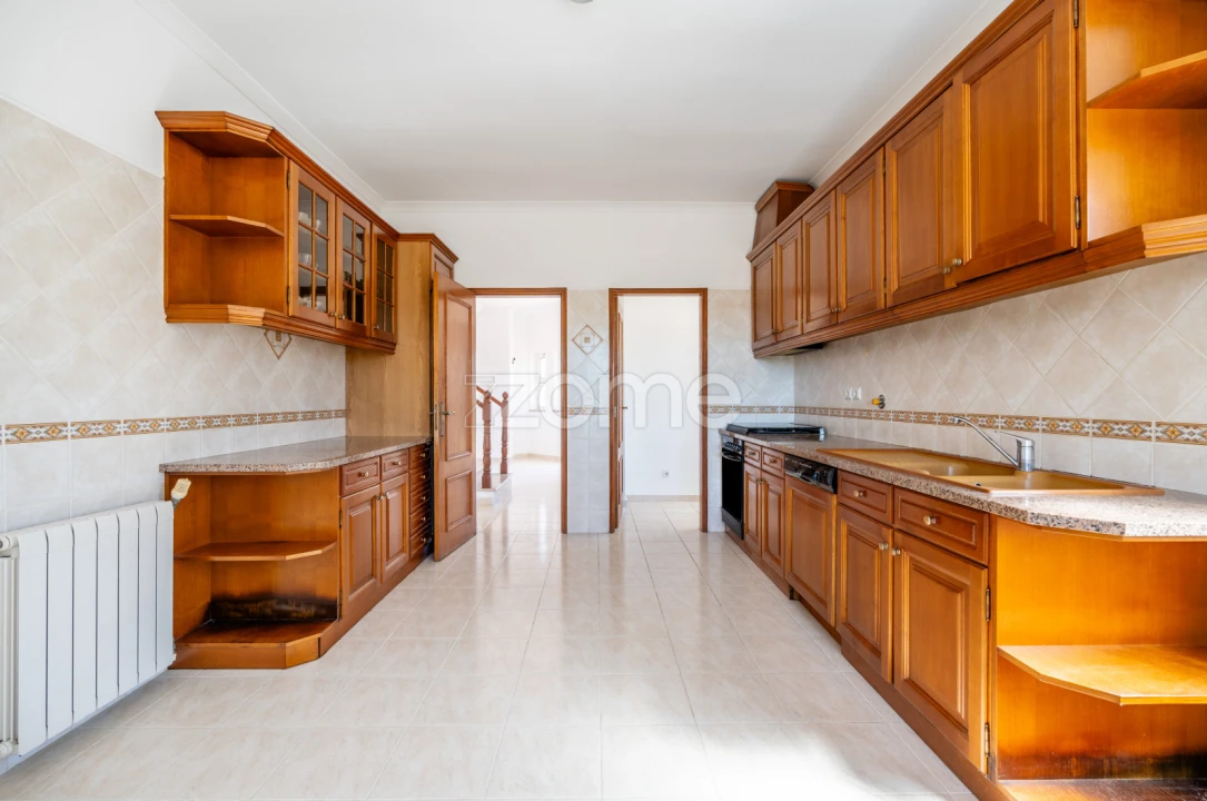 Moradia T3 para Venda em Albufeira e Olhos de Água Foto 8