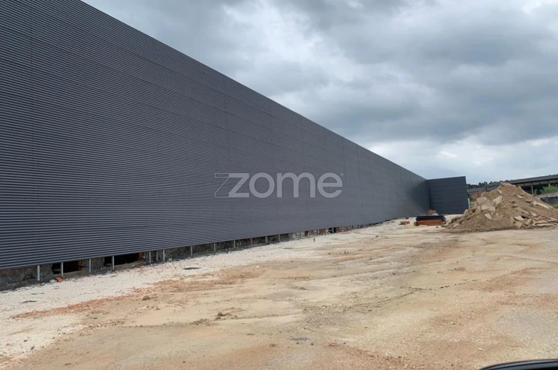 Terreno Comércio / Armazém para Venda em Oliveira do Bairro Foto 1