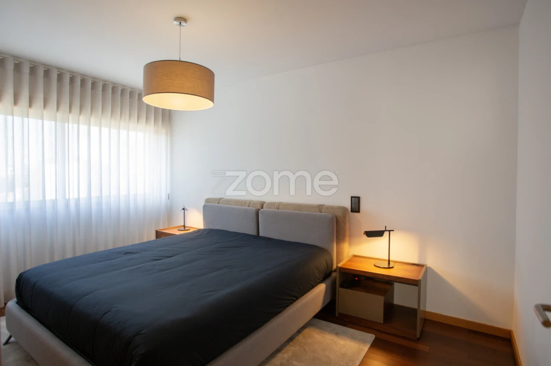 Apartamento T1 para Arrendamento em São Mamede de Infesta e Senhora da Hora Foto 14