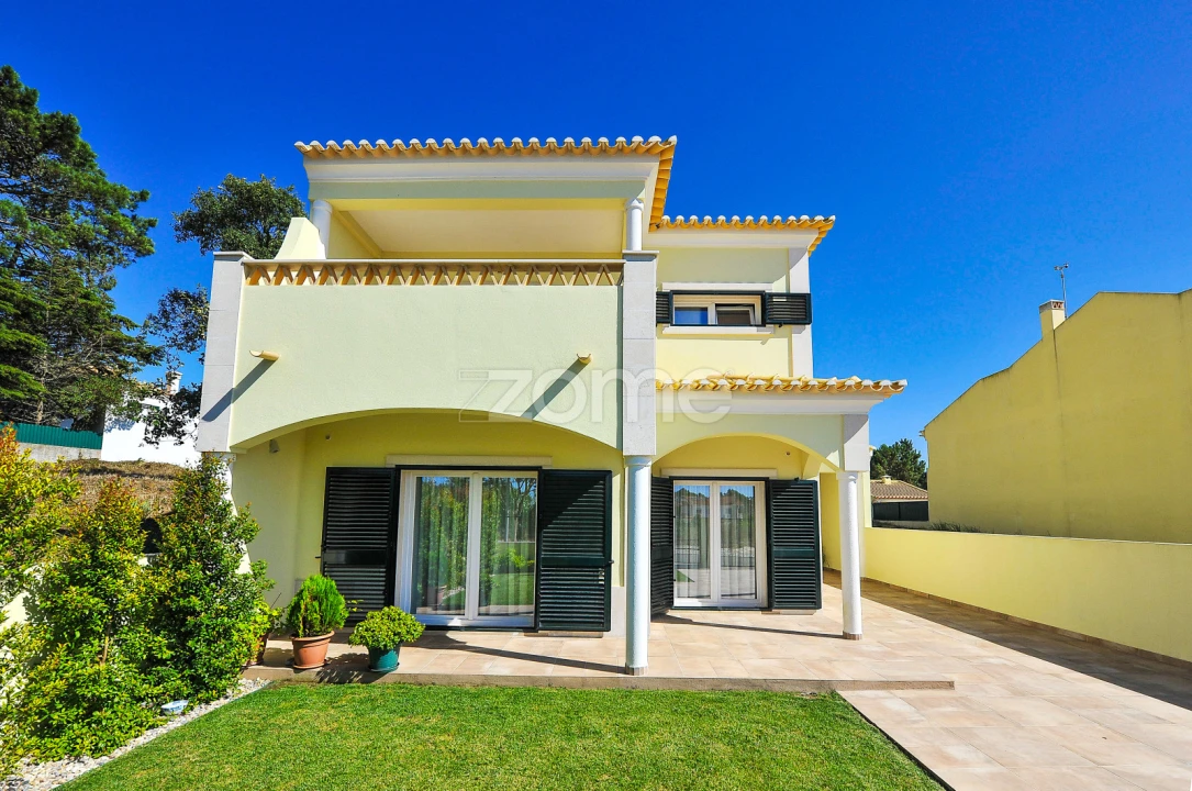 Moradia T5 para Venda em Ericeira Foto 2