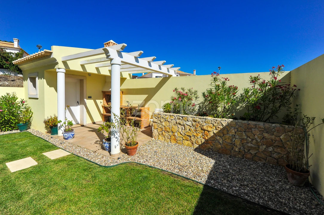 Moradia T5 para Venda em Ericeira Foto 4