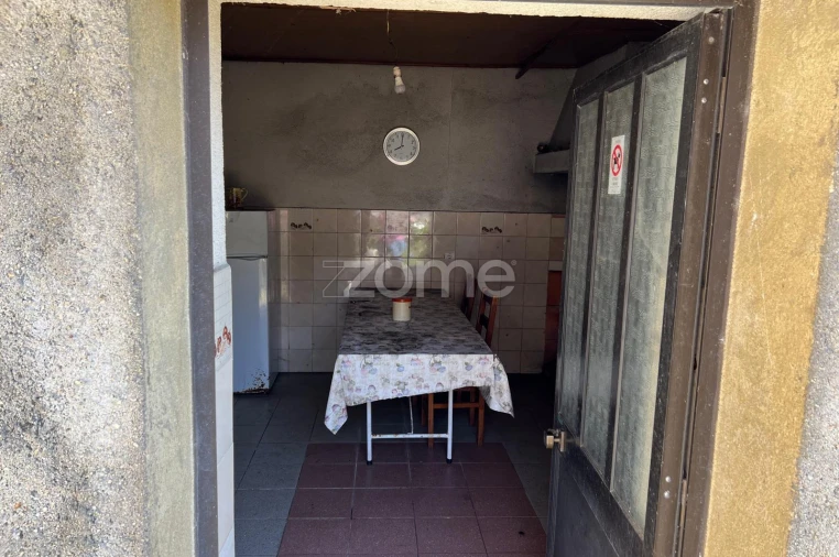 Moradia T3 para Venda em Tamengos, Aguim e Óis do Bairro Foto 17