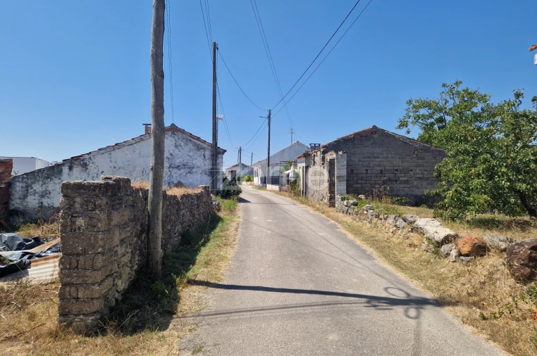 Terreno para Venda em Vinha da Rainha Foto 12