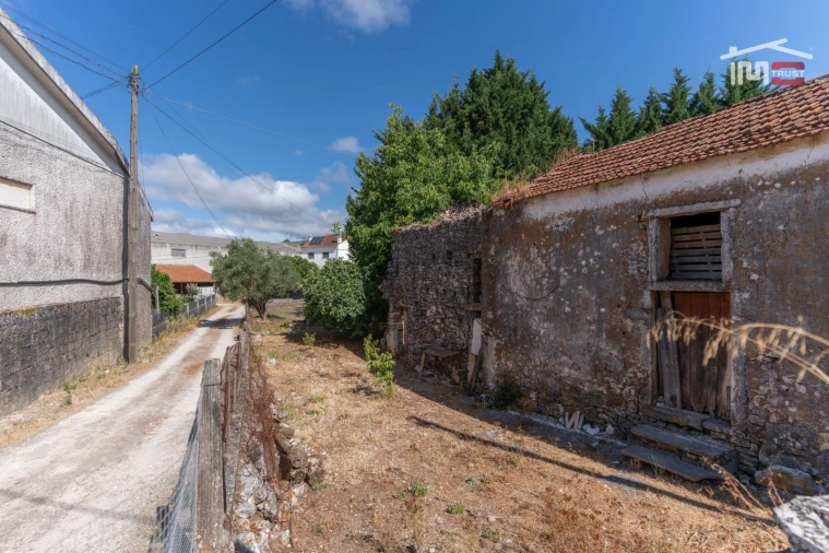 Moradia T0 para Venda em Minde Foto 13