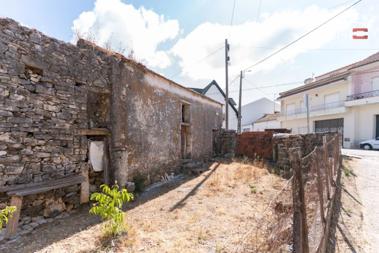 Moradia T0 para Venda em Minde Foto 9