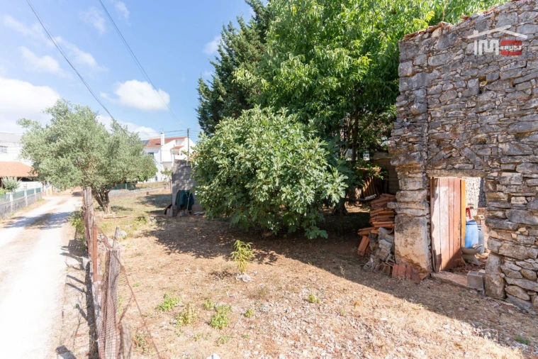 Moradia T0 para Venda em Minde Foto 16