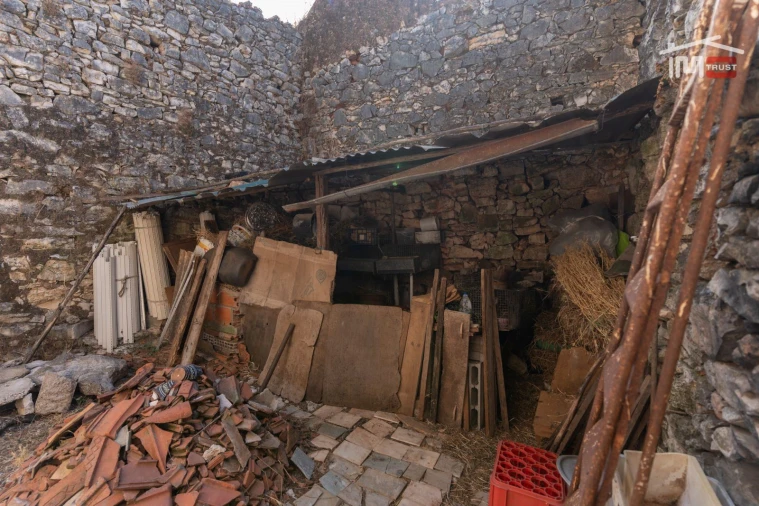 Moradia T0 para Venda em Minde Foto 24