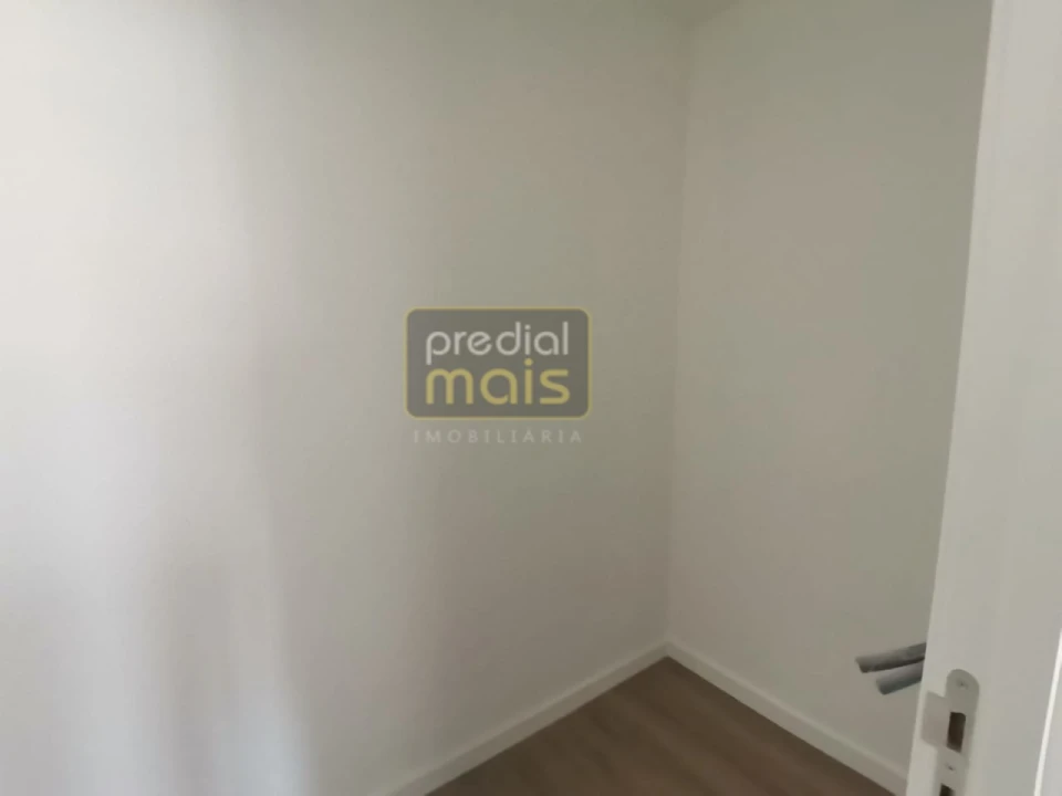 Apartamento T1 para Venda em Selho (São Jorge) Foto 6