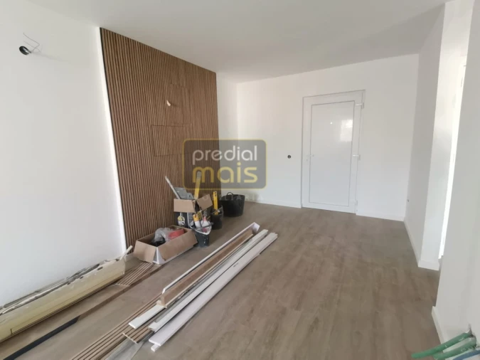 Apartamento T1 para Venda em Selho (São Jorge) Foto 2