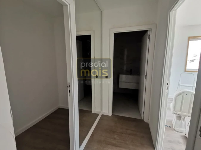 Apartamento T1 para Venda em Selho (São Jorge) Foto 4