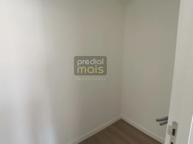 Apartamento T1 para Venda em Selho (São Jorge) Foto 6