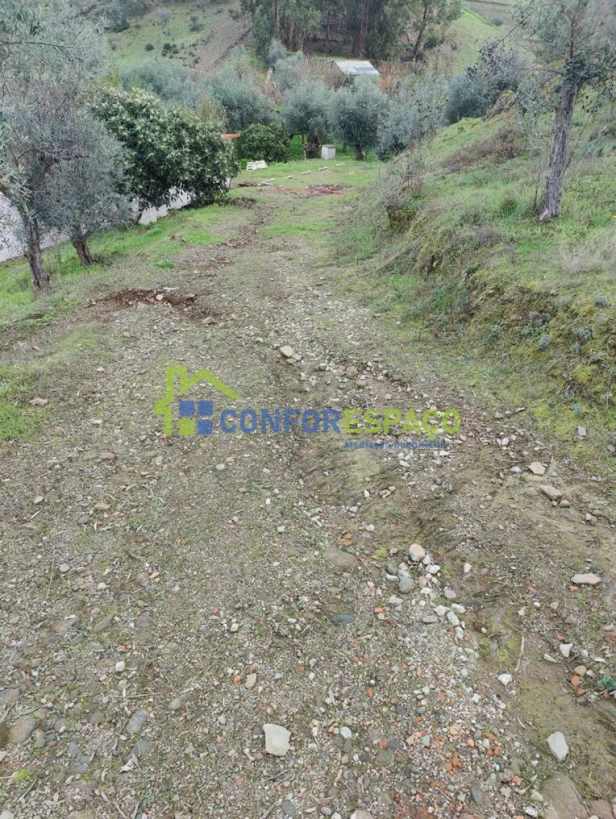 Quinta T2 para Venda em Escalos de Baixo e Mata Foto 13