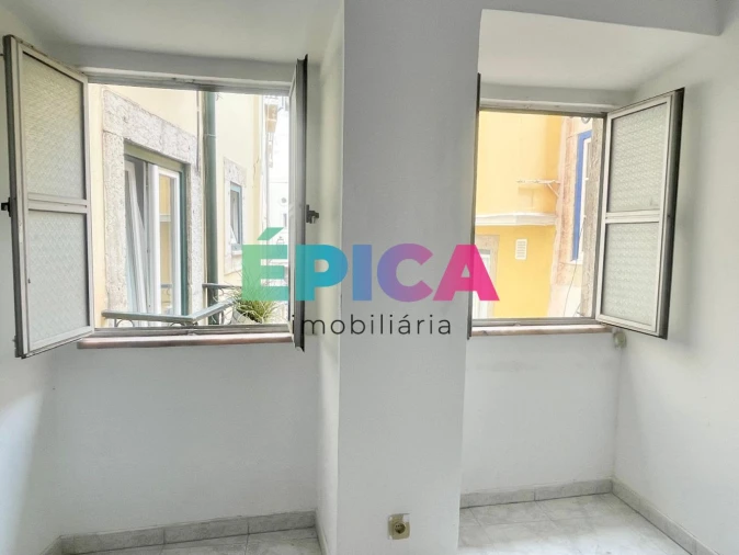 Apartamento T3 para Venda em Santa Maria Maior Foto 5