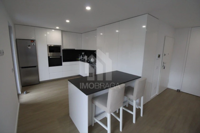 Apartamento T3 para Venda em Real, Dume e Semelhe