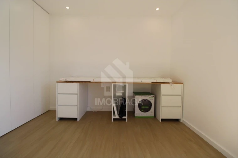 Apartamento T3 para Venda em Real, Dume e Semelhe Foto 21