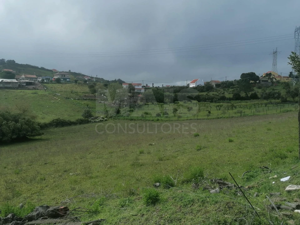 Terreno para Venda em Alhandra, São João dos Montes e Calhandriz Foto 1