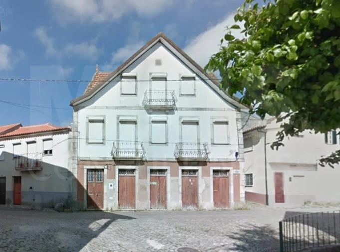 Prédio para Venda em Nogueira do Cravo