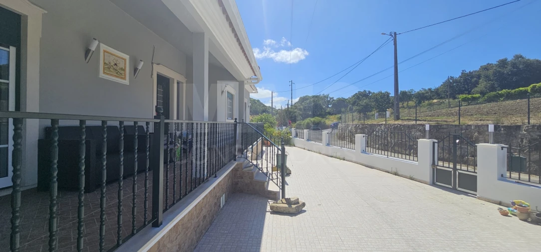 Moradia T3 para Venda em Alhandra, São João dos Montes e Calhandriz Foto 2