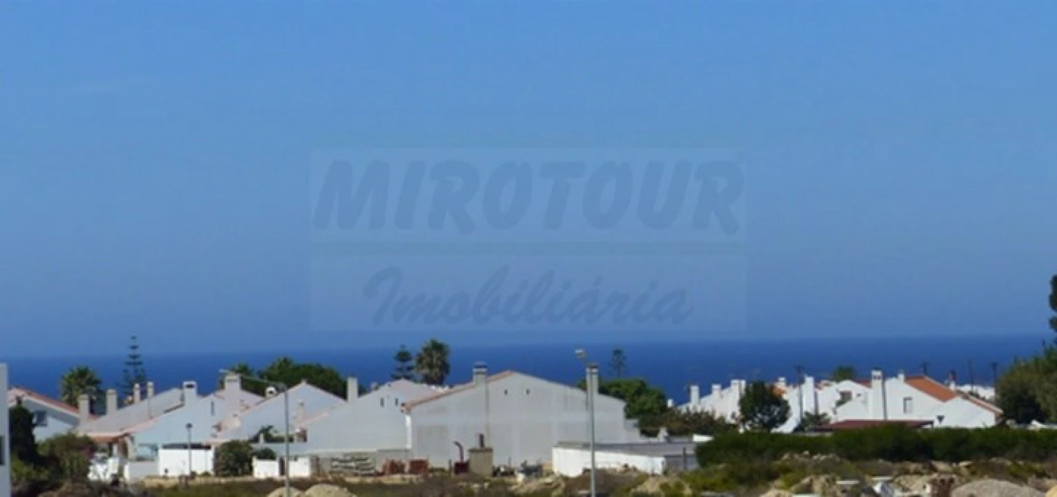 Moradia T3 para Venda em Porto Covo Foto 26