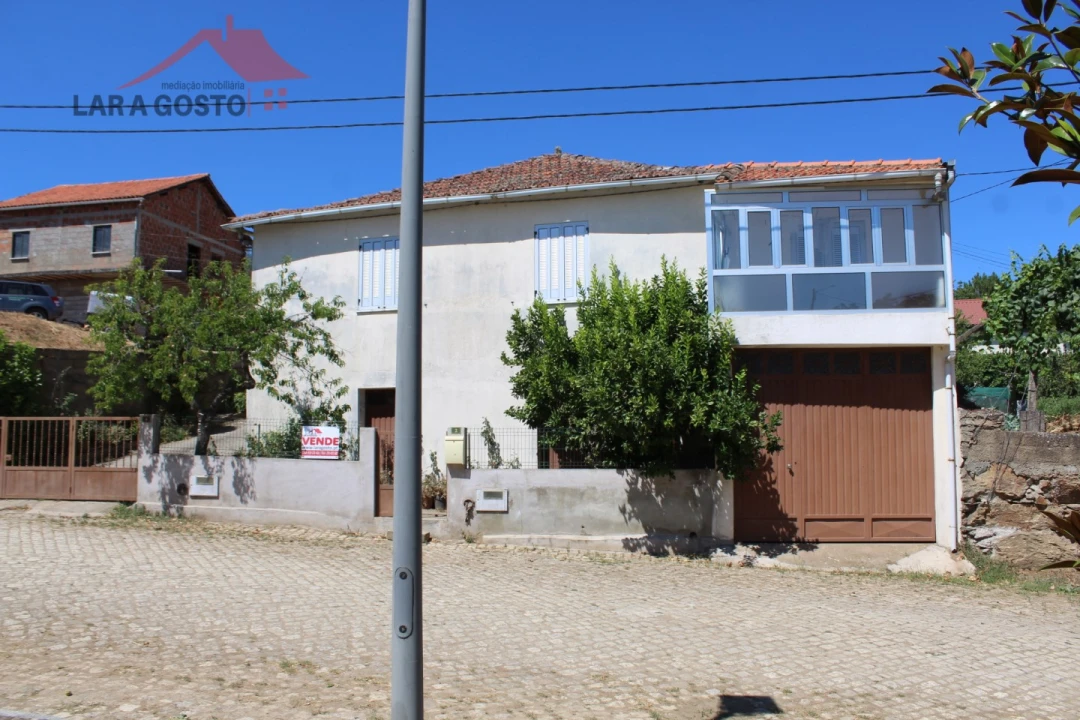 Moradia T3 para Venda em Lagoa Foto 3