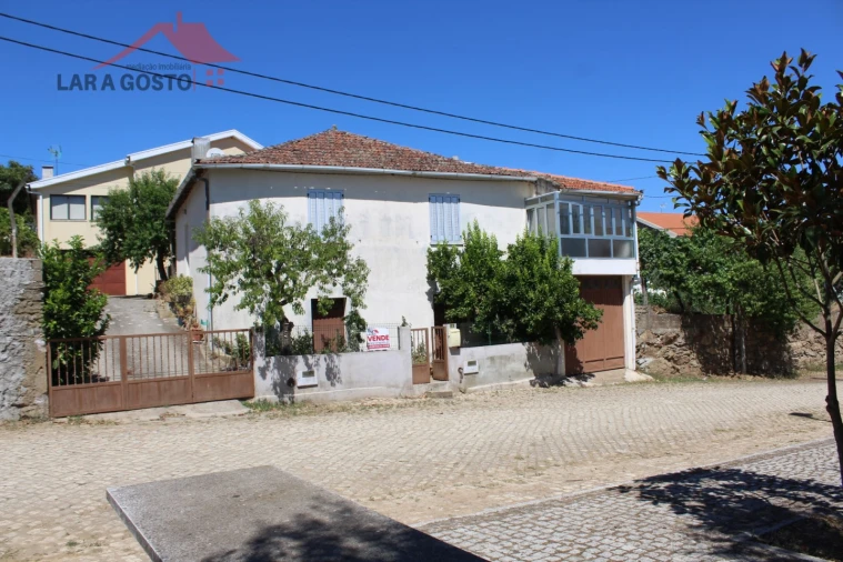 Moradia T3 para Venda em Lagoa Foto 2