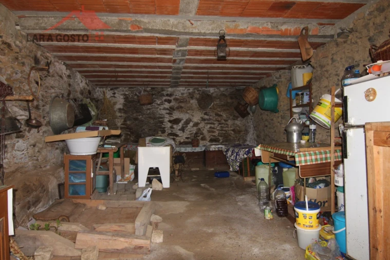 Moradia T3 para Venda em Lagoa Foto 37