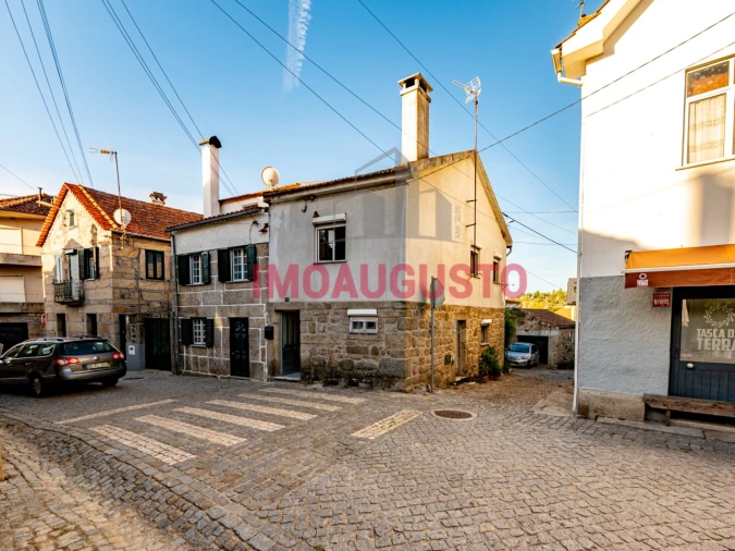 Moradia T2 para Venda em Figueiro da Granja Foto 1